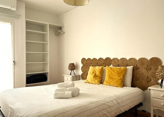 Casa Do Mar -sea House בית נופש *